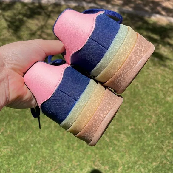 NWT ADIDIAS Gazelle Bold Platform Shoes!