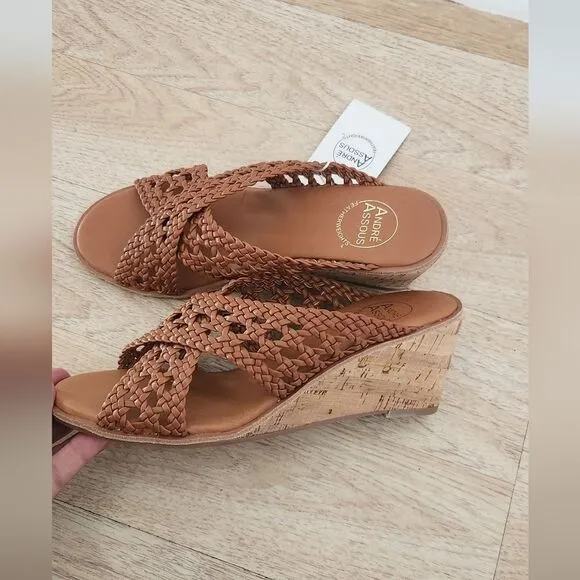 NWT Andre Assous Woven Slip-on Wedge Tan Sandals Size 8
