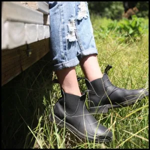 NWT Blundstone Women's Classic Chelsea Boots in Classic Black Style 558