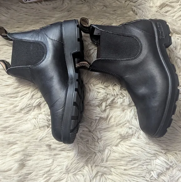 NWT Blundstone Women's Classic Chelsea Boots in Classic Black Style 558