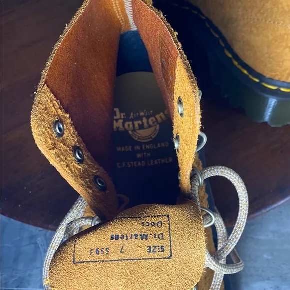 NWT Dr.Martens 101 Suede Made in England Women’s Ankle Boots