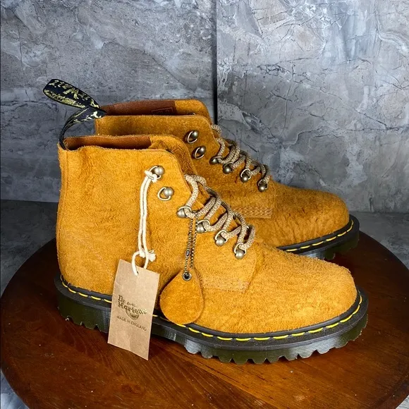 NWT Dr.Martens 101 Suede Made in England Women’s Ankle Boots