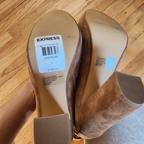 NWT Express Genuine Suede Leather Buckle Block Heel Tan Boots size 7