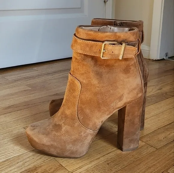 NWT Express Genuine Suede Leather Buckle Block Heel Tan Boots size 7