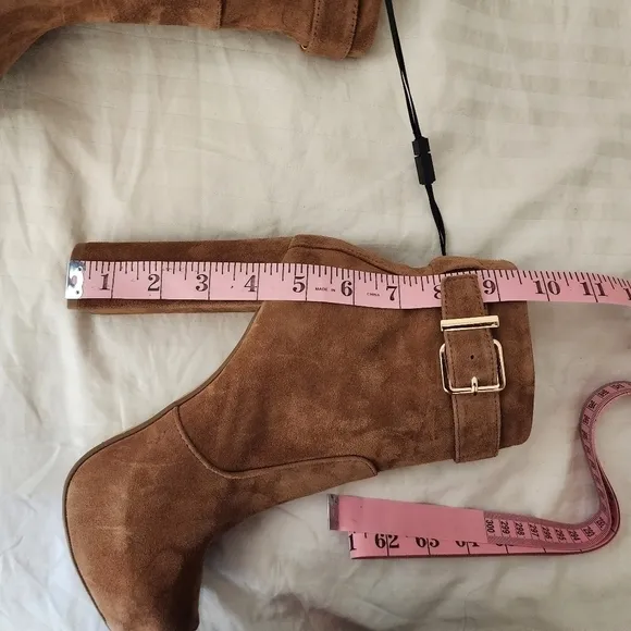 NWT Express Genuine Suede Leather Buckle Block Heel Tan Boots size 7