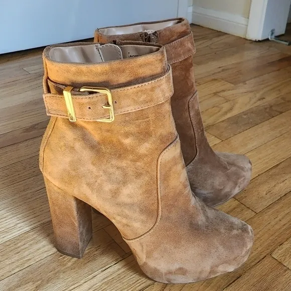 NWT Express Genuine Suede Leather Buckle Block Heel Tan Boots size 7