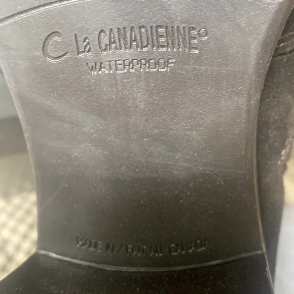 NWT la Canadienne short boots size 8.5
