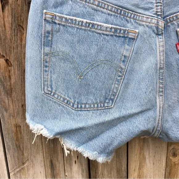 NWT Levi’s 501 High Rise Cutoff Denim Shorts Cotton Luxor Heat 27