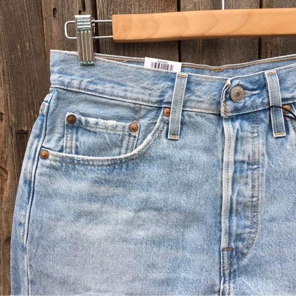 NWT Levi’s 501 High Rise Cutoff Denim Shorts Cotton Luxor Heat 27