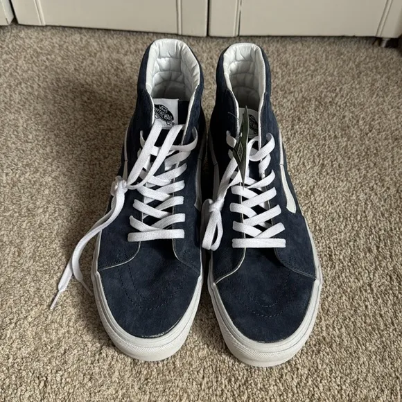 NWT Men’s VANS high tops shoes