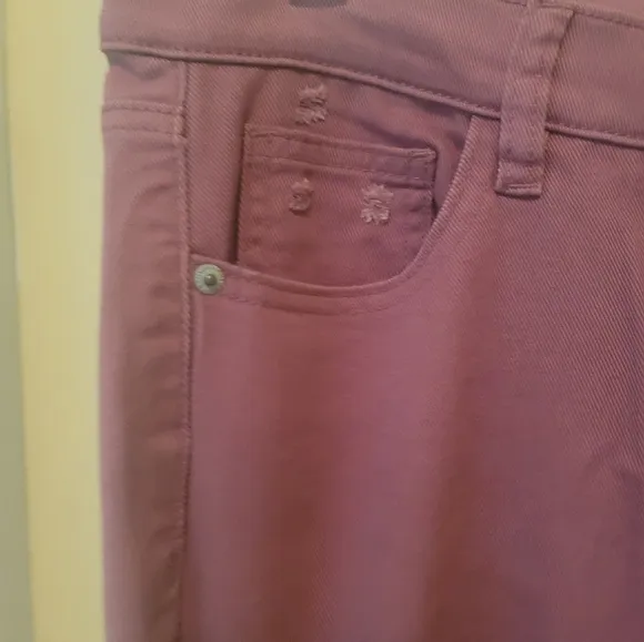 NWT New York &amp; Company Soho Rose Pink Distressed Denim Jeans Pants Leggings