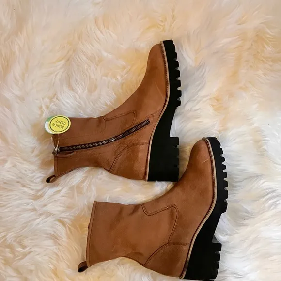 NWT Paul Green Newbury Leather Bootie in Toffee Sz 9.5.