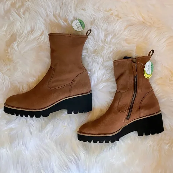 NWT Paul Green Newbury Leather Bootie in Toffee Sz 9.5.