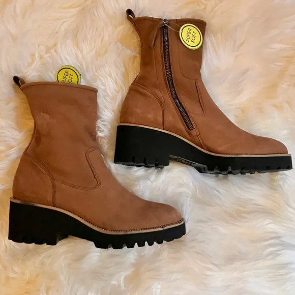 NWT Paul Green Newbury Leather Bootie in Toffee Sz 9.5.