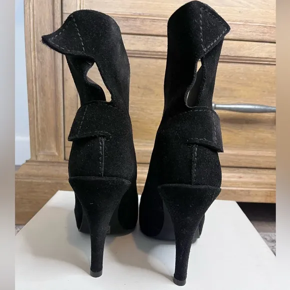 NWT Pedro Garcia Belkis Suede Heels Black Foldover Top 37 7