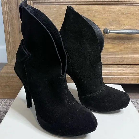 NWT Pedro Garcia Belkis Suede Heels Black Foldover Top 37 7