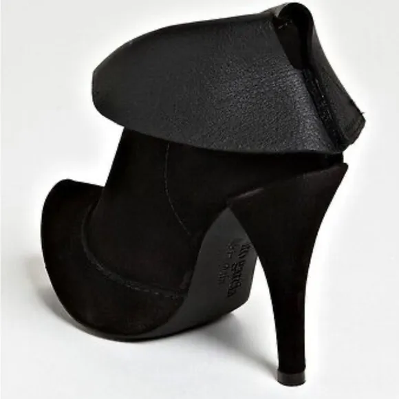 NWT Pedro Garcia Belkis Suede Heels Black Foldover Top 37 7