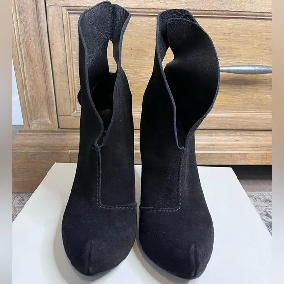 NWT Pedro Garcia Belkis Suede Heels Black Foldover Top 37 7