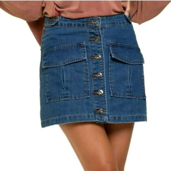 NWT POL Button Front Two Flap Pockets Denim Mini Jean Skirt