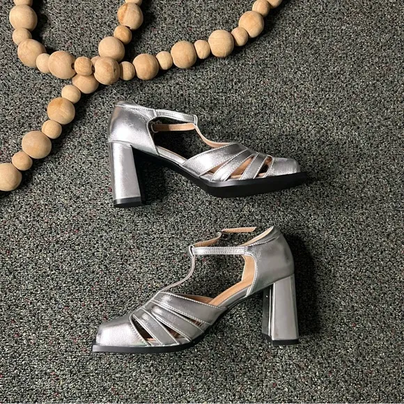 NWT Strappy Metallic Silver Square-Toe Mary Jane Chunky Heeled T-Bar Shoes 7.5