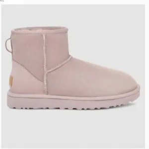 NWT UGG Classic Mini II Suede Boots, Pale Smoke, size 7