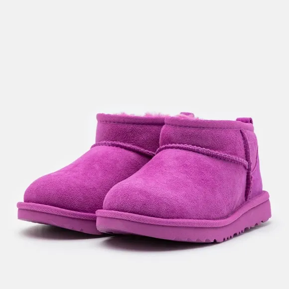 NWT UGG Classic Ultra Mini Boots!