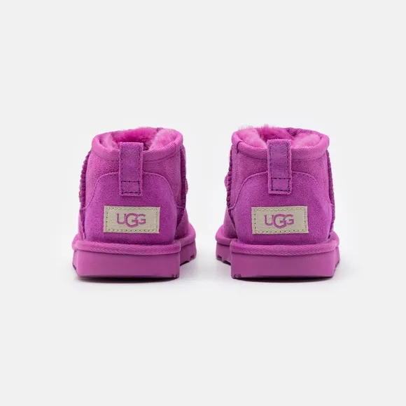 NWT UGG Classic Ultra Mini Boots!