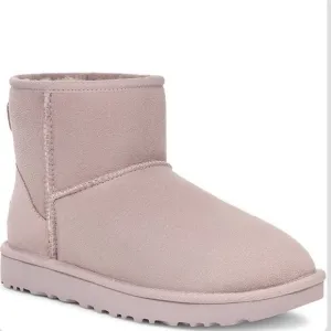 NWT UGG NWT UGG Classic Mini II Suede Boots, Pale Smoke, size 9