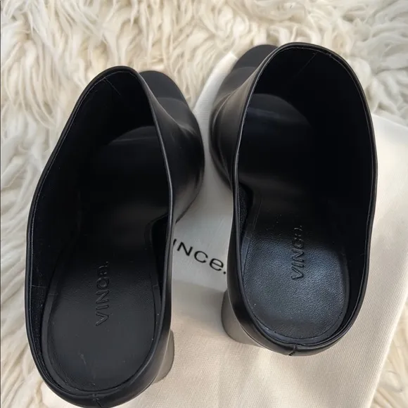 NWT Vince Alora Black Leather Mules Sz 7.5
