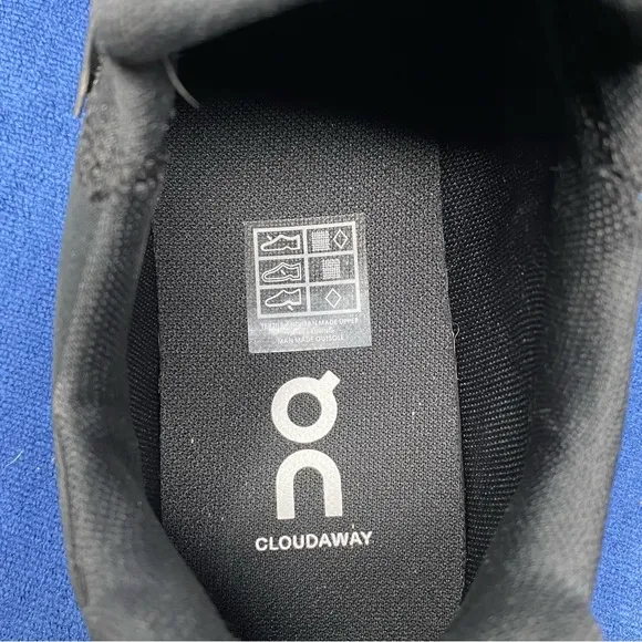 On cloud on running cloudaway womens athletic running sneakers size 11 US