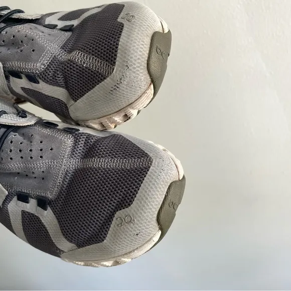 ON Running Women’s Cloud Sneaker Size 9 Gray Slate Run Athletic Shoe Casual