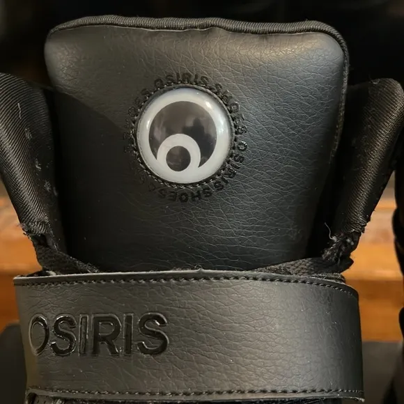 OSIRIS LIMITED EDITION LEATHER RIZE ULTRA HIGH TOPS SIZE 10