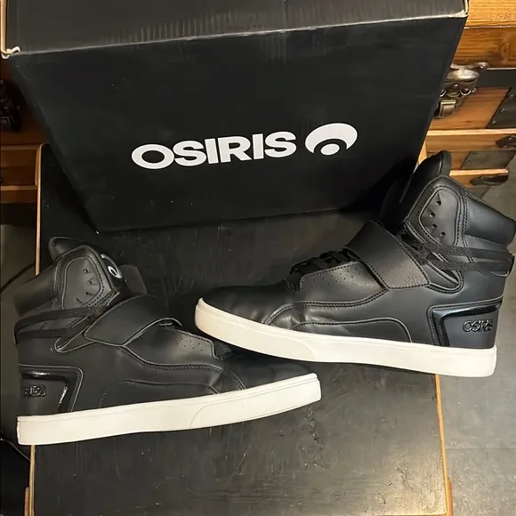 OSIRIS LIMITED EDITION LEATHER RIZE ULTRA HIGH TOPS SIZE 10