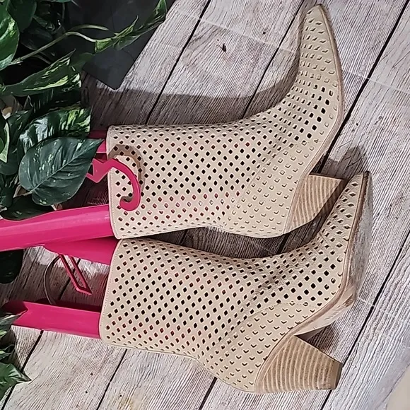 Paige Laila Suede Lase Cut Boots 6.5