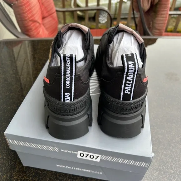 Palladium Black Revolt Lo Top Tennis Shoes, Multiple Sizes Available, NWB