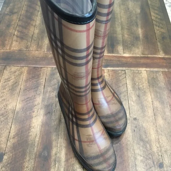 Plaid Knee-High Rain Boots Burberry Rubber Boots Leather Trim Top Size 37