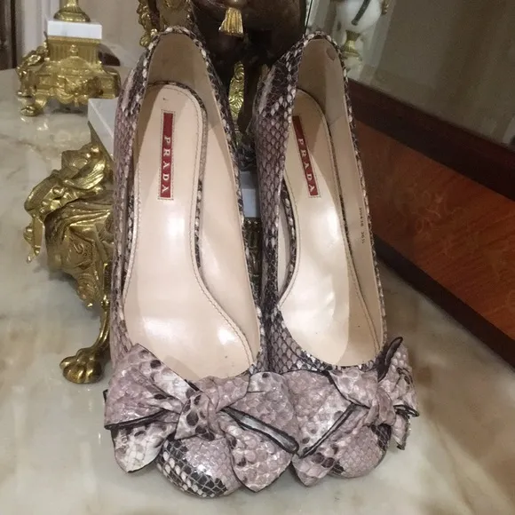 Prada reptile Embossed Leather shoes with bow ties sz.36.5.