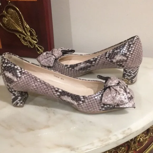 Prada reptile Embossed Leather shoes with bow ties sz.36.5.