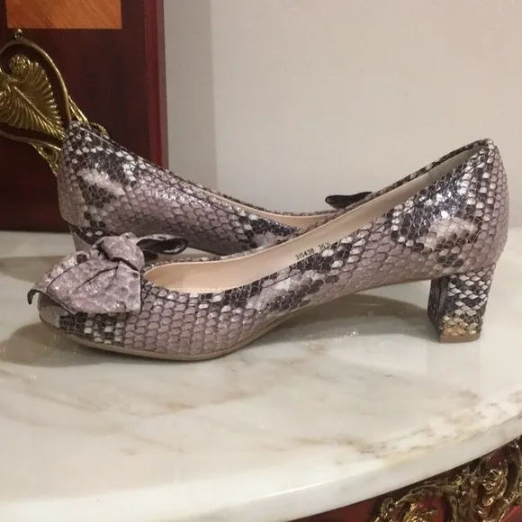 Prada reptile Embossed Leather shoes with bow ties sz.36.5.