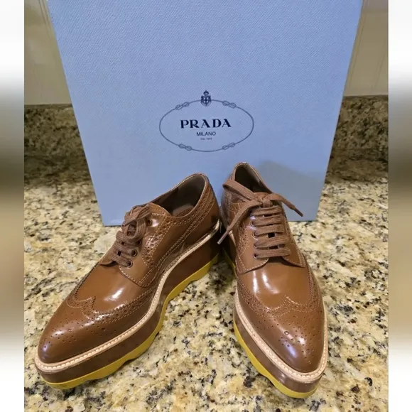 Prada Spazzolato Colo Platform Oxford Shoes Brown size 36 (US 5.5) Box Included