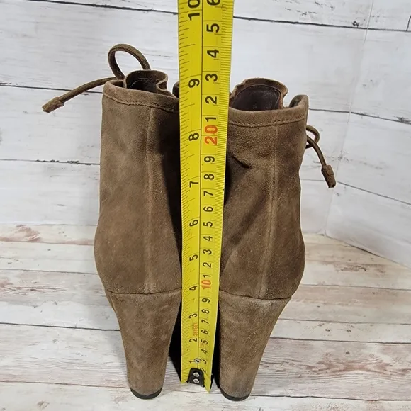 Prada Tan Suede lace-up wedge boots EU 39