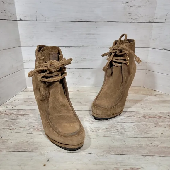 Prada Tan Suede lace-up wedge boots EU 39