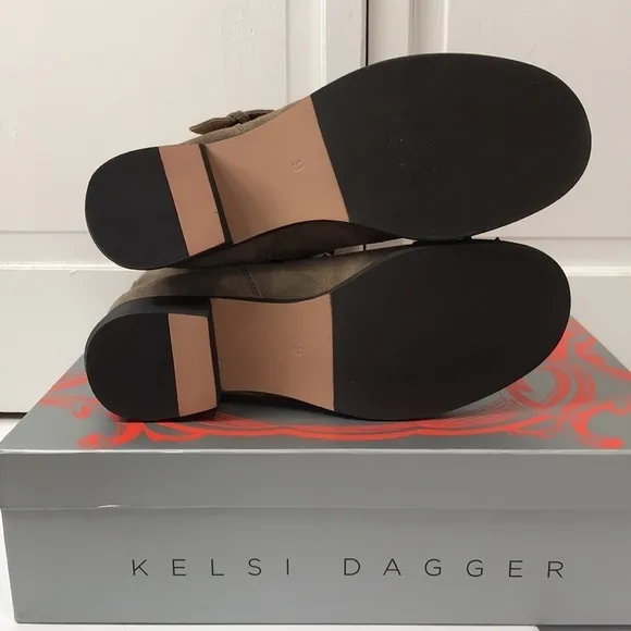 Price firm KELSI DAGGER Brown Stud Ranger Distressed Suede Boots Size 9M
