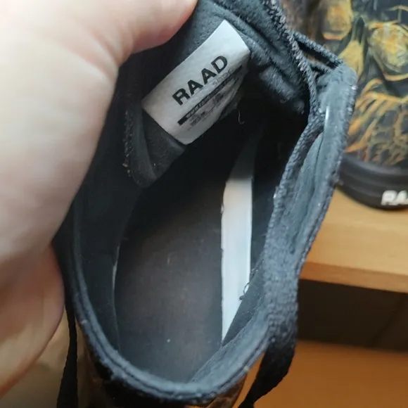 Raad Mens Shoes Size 10.5 Black Orange Red Yellow Skeleton Design
