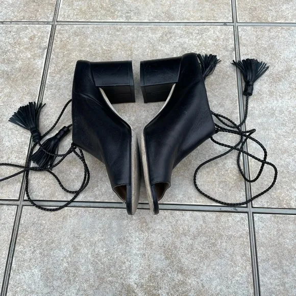 RACINE CARRÉE black leather shoes