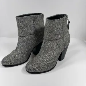 Rag &amp; Bone Newbury Iron Classic Crackle Texture Leather Zip Ankle Boots …