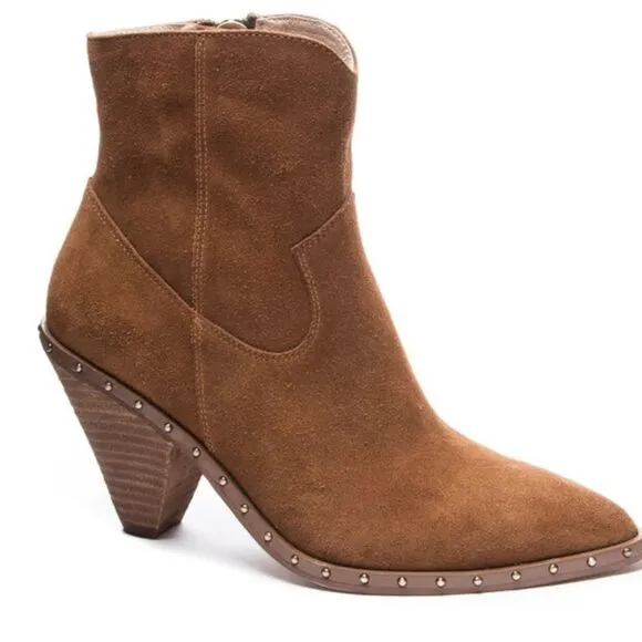 “RAMBLE” Split Suede Boots