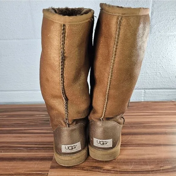 RARE Ugg Classic tall Boots Bronze 5823 Size 6 Leather Sherpa