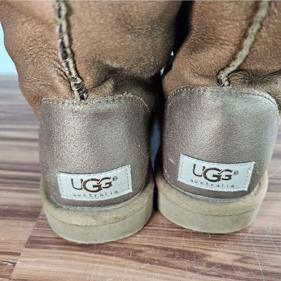 RARE Ugg Classic tall Boots Bronze 5823 Size 6 Leather Sherpa