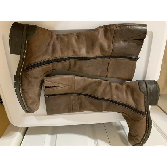 RIEKER Size 8.5,‎ Eur 39 Woman’s Brown Suede Boots Zip